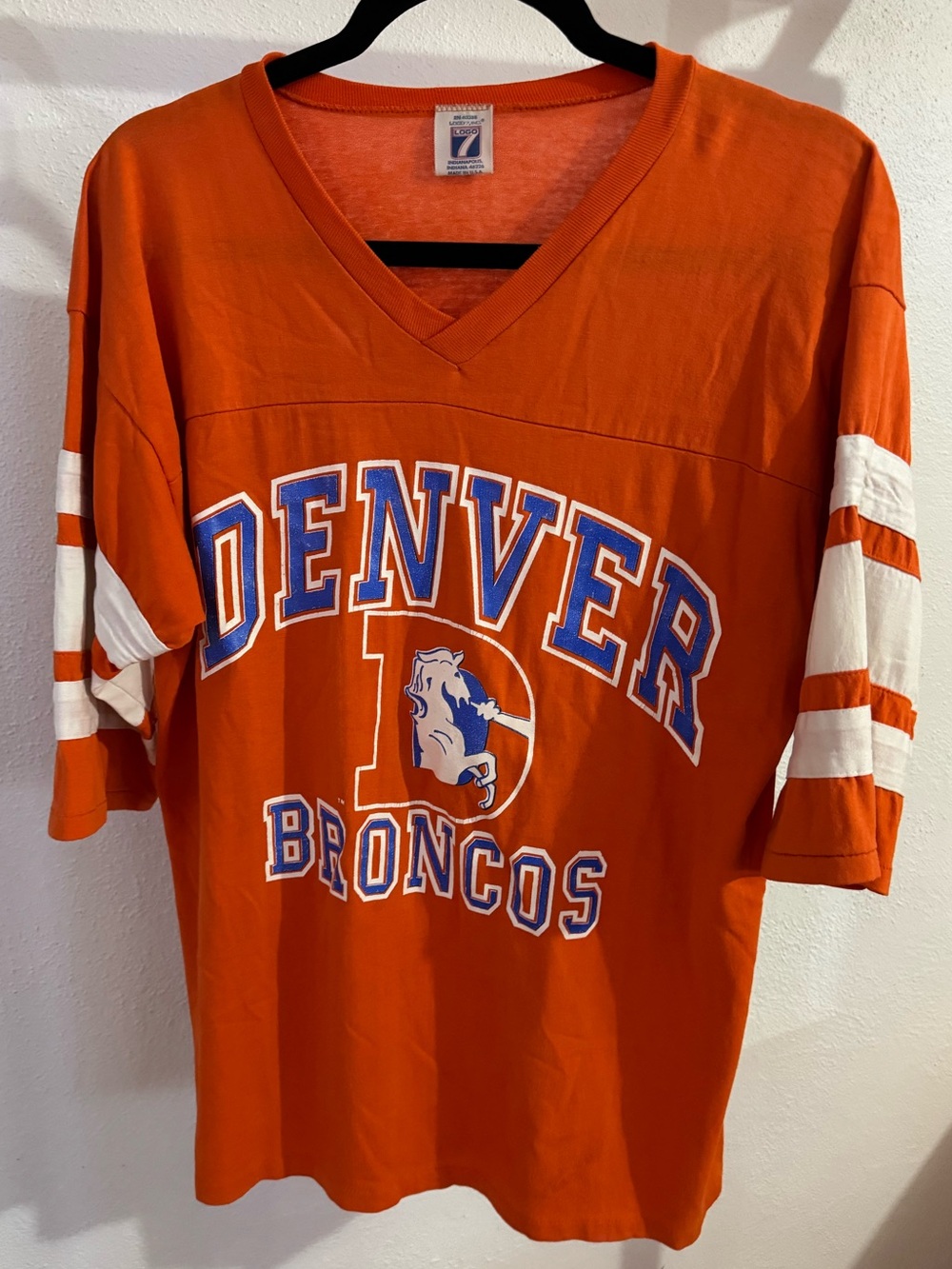 Vintage LOGO 7 Denver Broncos Orange V-neck Tee